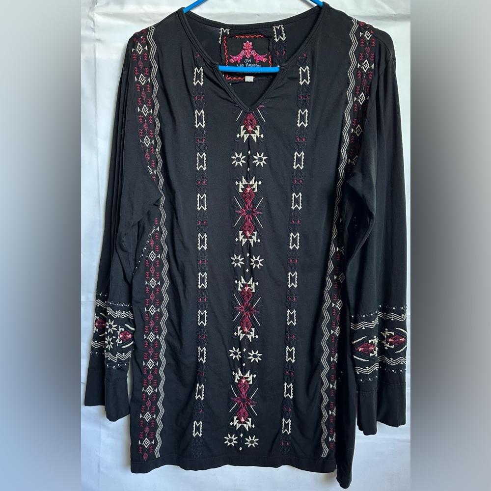 JW Los Angeles Joy Love Light Black Embroidered Tunic Top Blouse Size Large